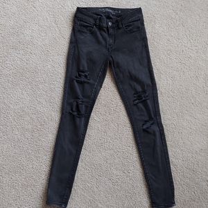 American Eagle Black distressed jeans jeggings